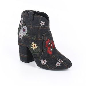 Indigo rd. Plaid floral booties